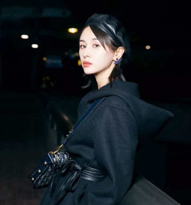今年秋冬最chic！原來短發(fā)和帽子這么配??！
